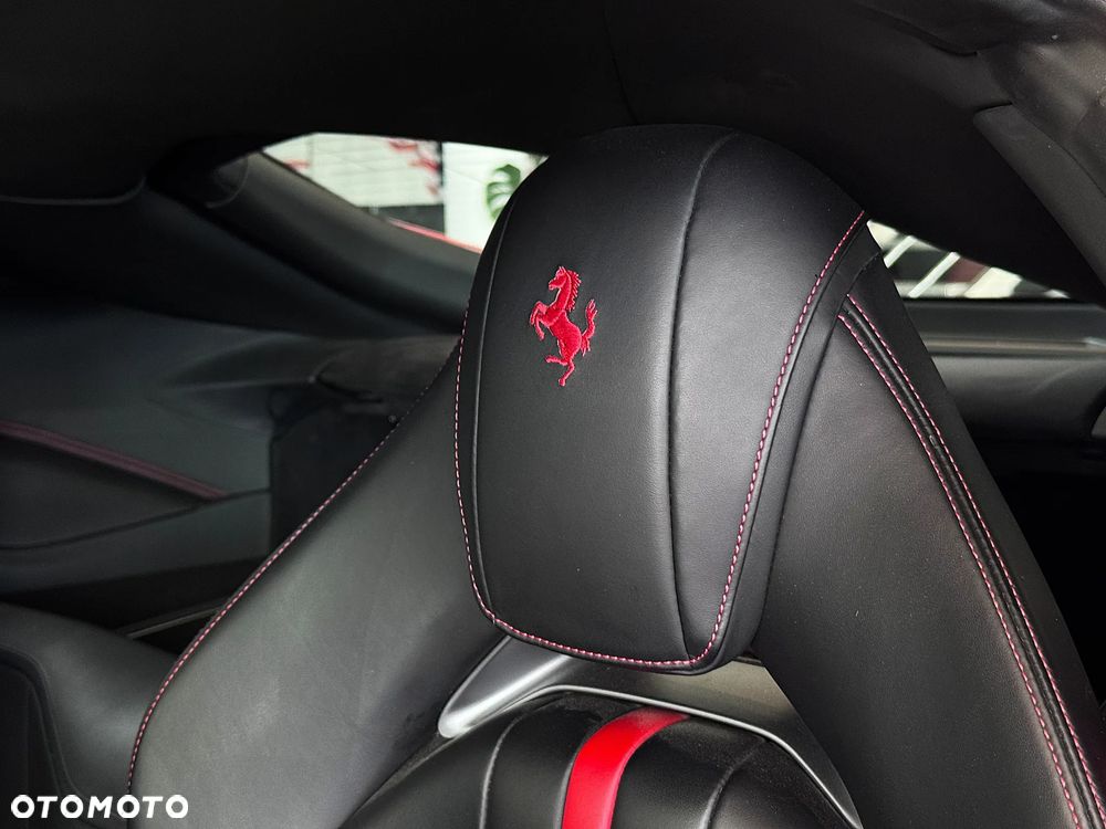 Ferrari 812 Superfast - 19