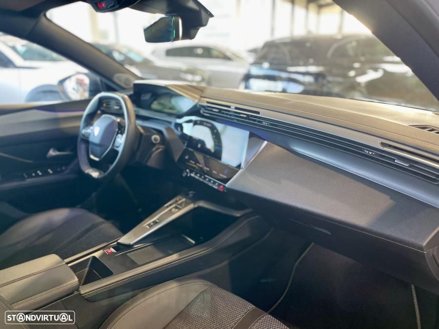 Peugeot 308 1.6 Hybrid GT Pack e-EAT8 - 33