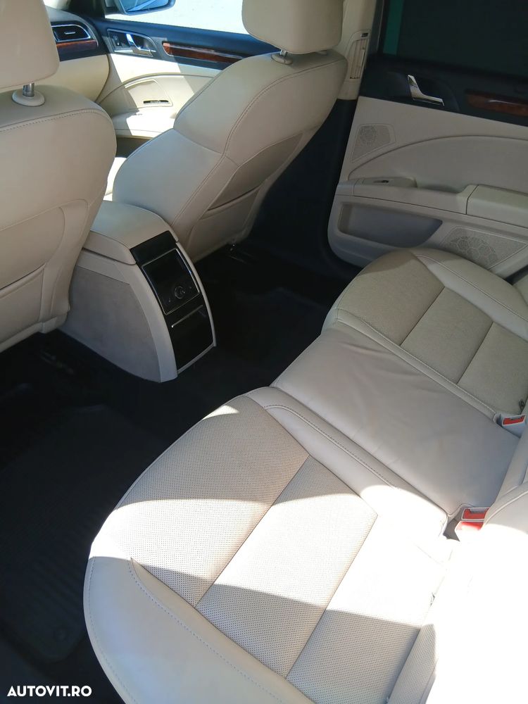Skoda Superb 2.0 TDI 4X4 DSG Ambition - 19