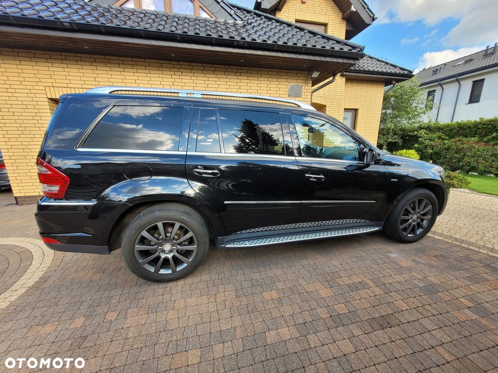 Mercedes-Benz GL - 9