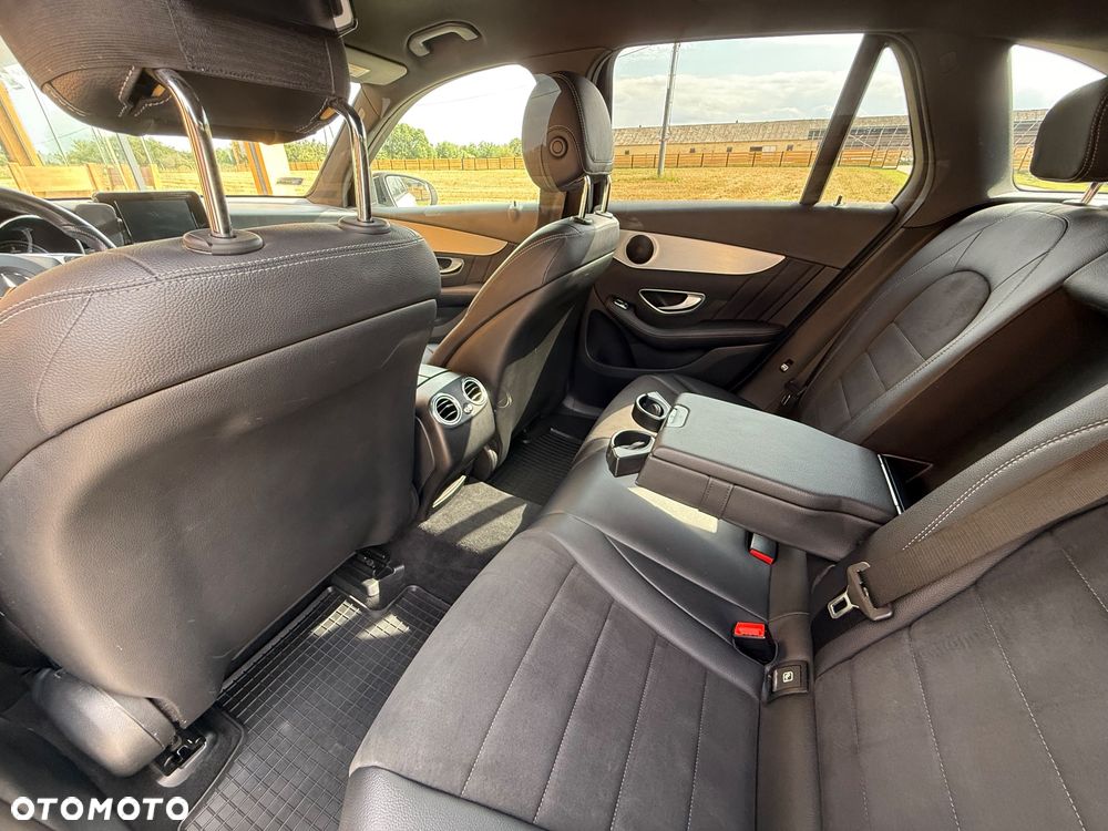 Mercedes-Benz GLC 220 d 4-Matic - 23
