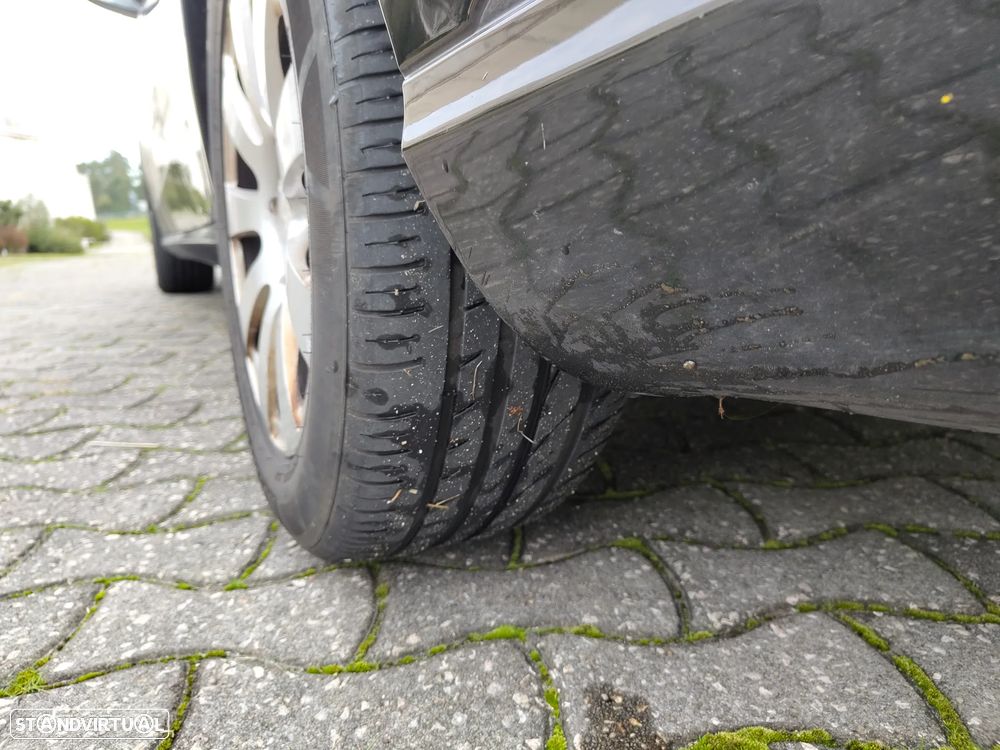 Mercedes-Benz E 250 BlueTEC - 22