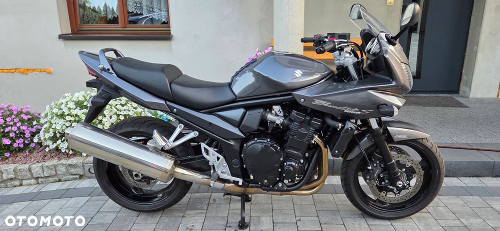 Suzuki Bandit - 11