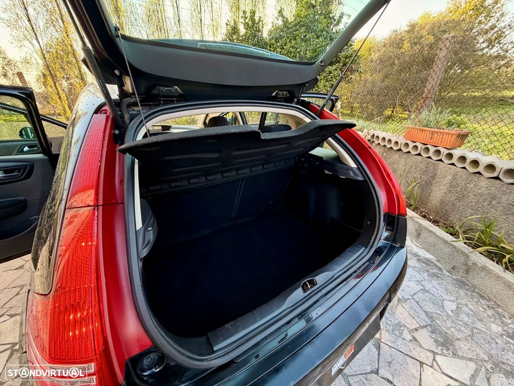 Citroën C4 1.4 16V SX RFM - 22