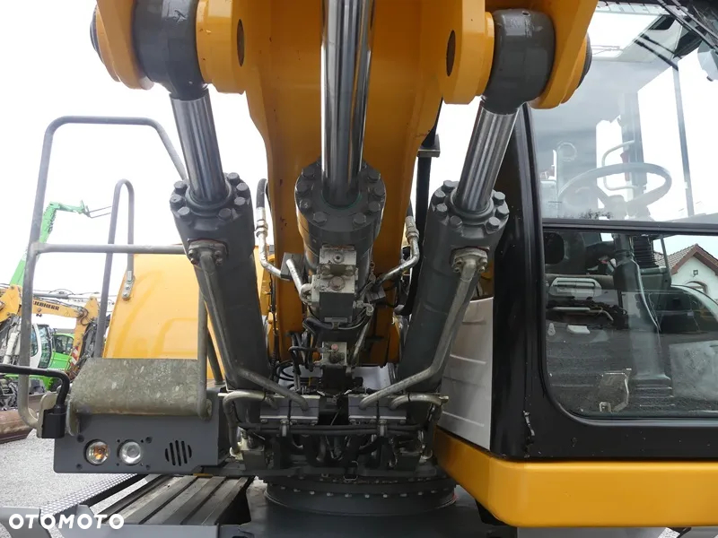 Liebherr A914 / ROTOTILT SW33 / Sprowadzona / - 33