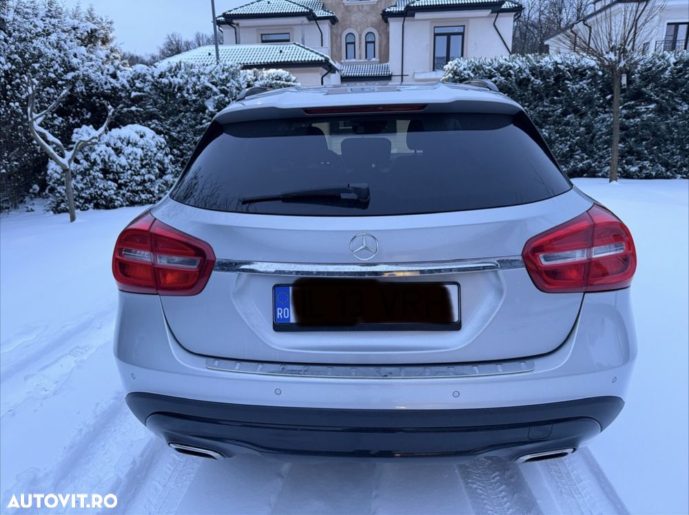 Mercedes-Benz GLA - 3