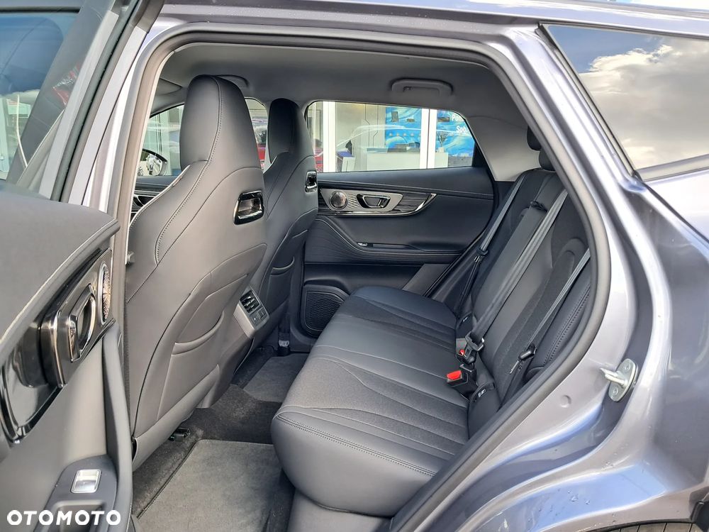 Omoda 5 1.6 T-GDI Essential DCT - 8