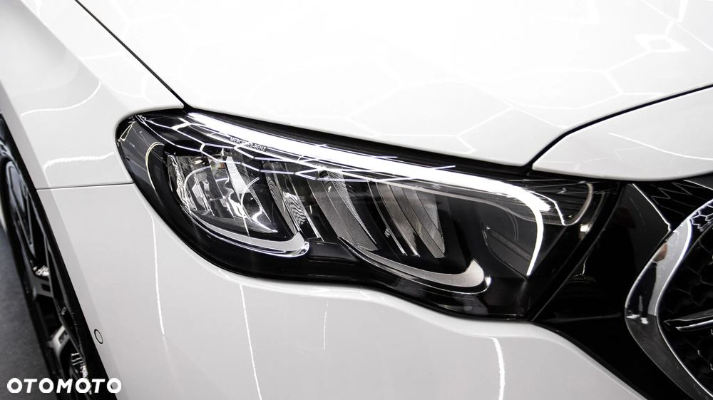 Mercedes-Benz Klasa E 200 mHEV 4-Matic AMG 9G-Tronic - 11