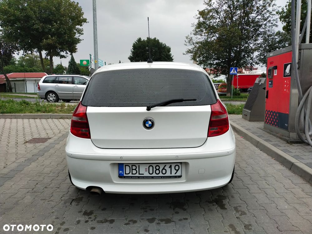 BMW Seria 1 118d - 4