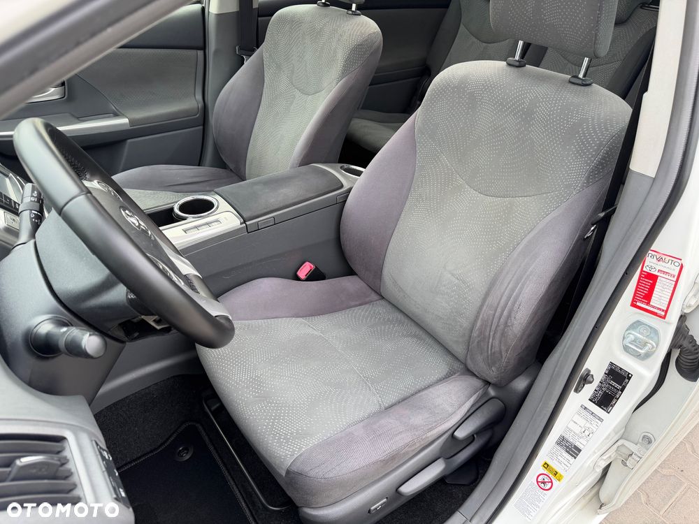 Toyota Prius+ (Hybrid) Comfort - 14