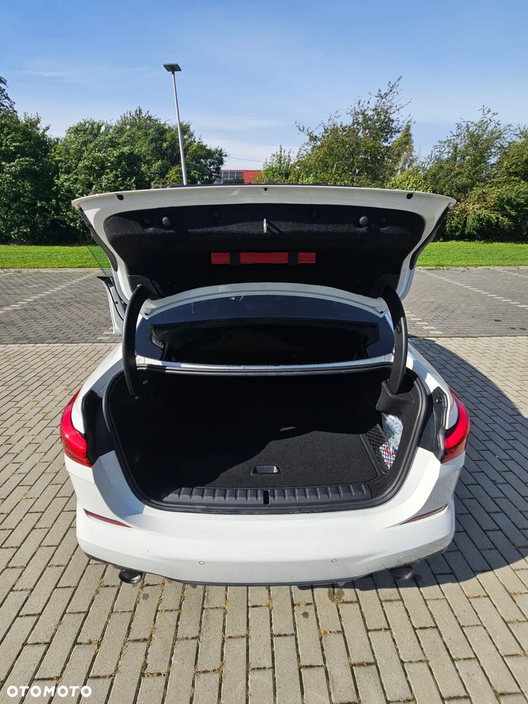 BMW Seria 2 218d GT M Sport - 6