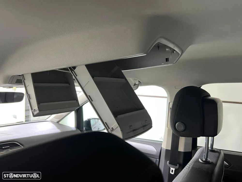 VW Touran 1.6 TDI Highline DSG - 9
