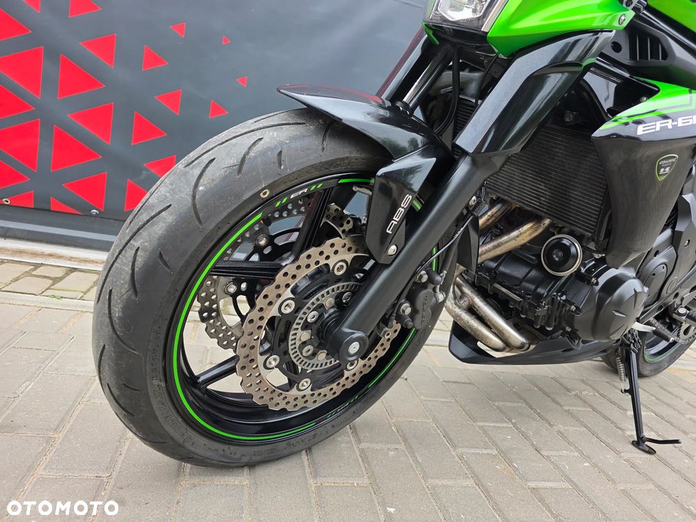 Kawasaki ER - 25