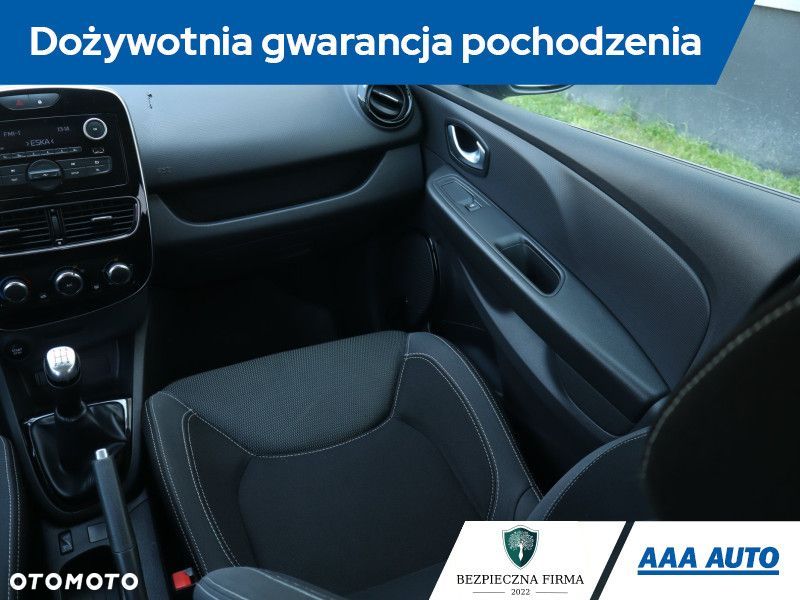 Renault Clio - 10
