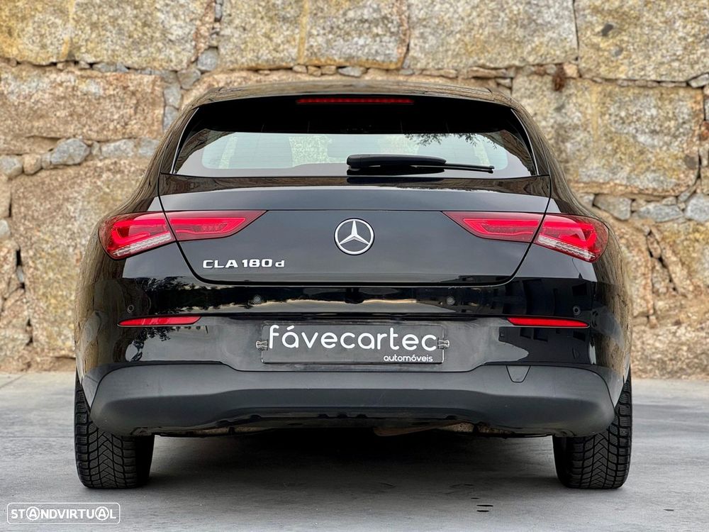 Mercedes-Benz CLA 180 - 6