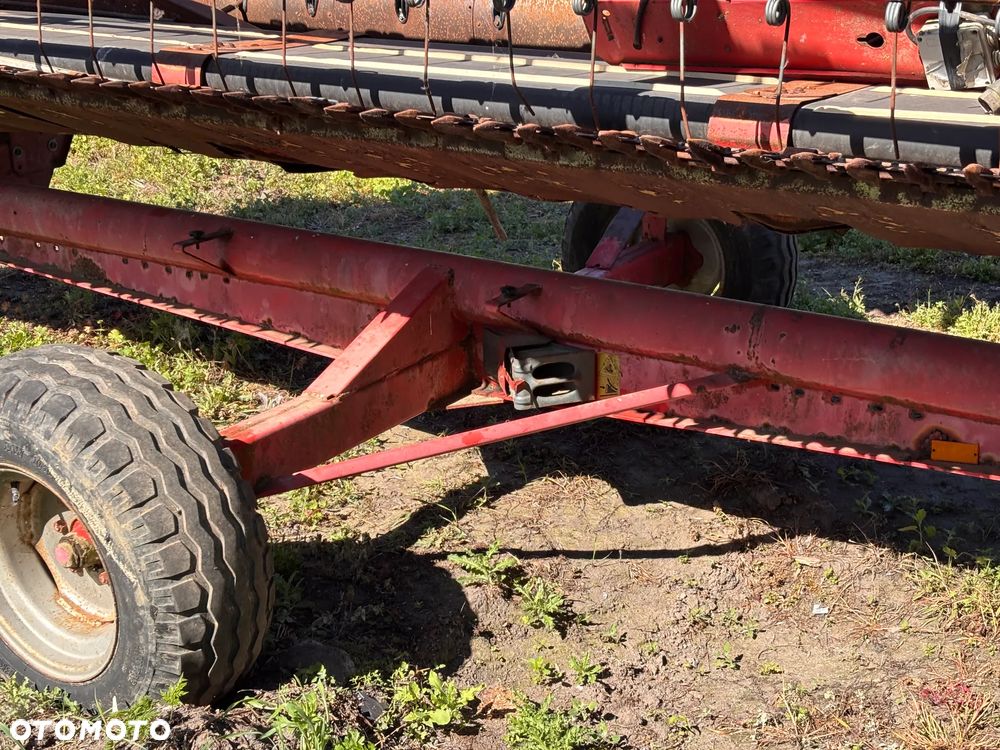 Massey Ferguson 550 - 12