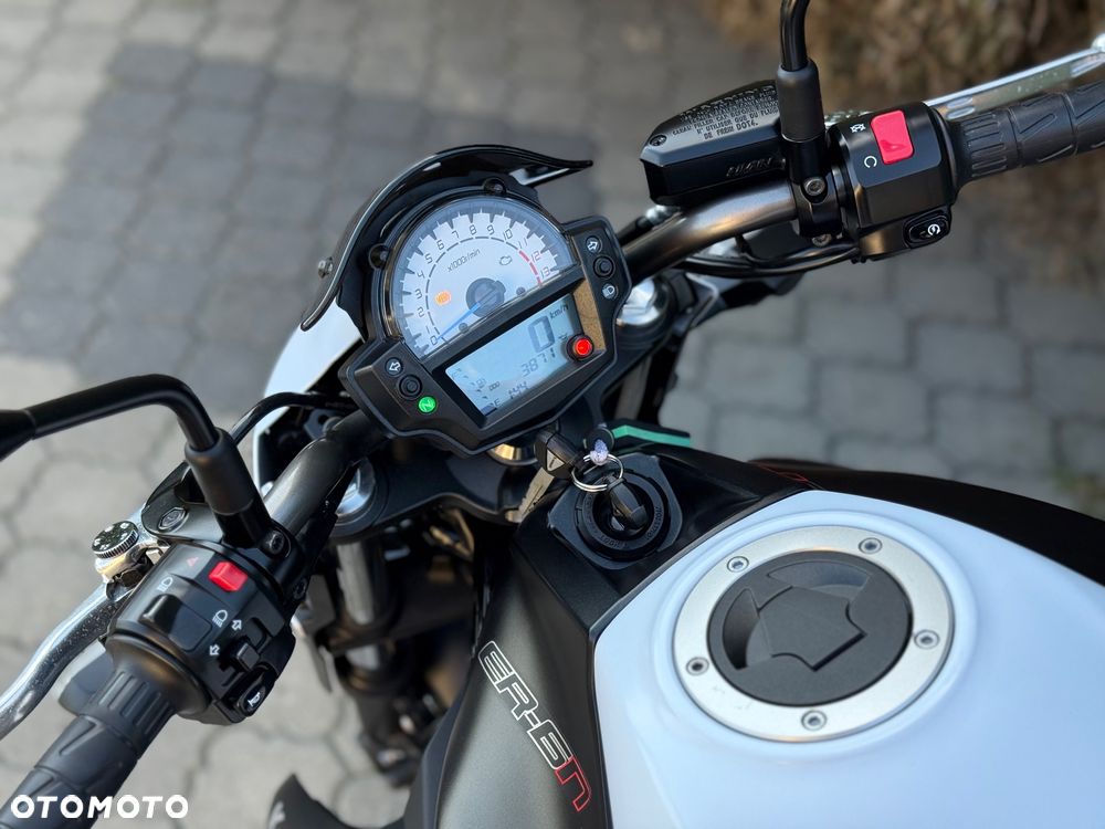 Kawasaki ER - 31