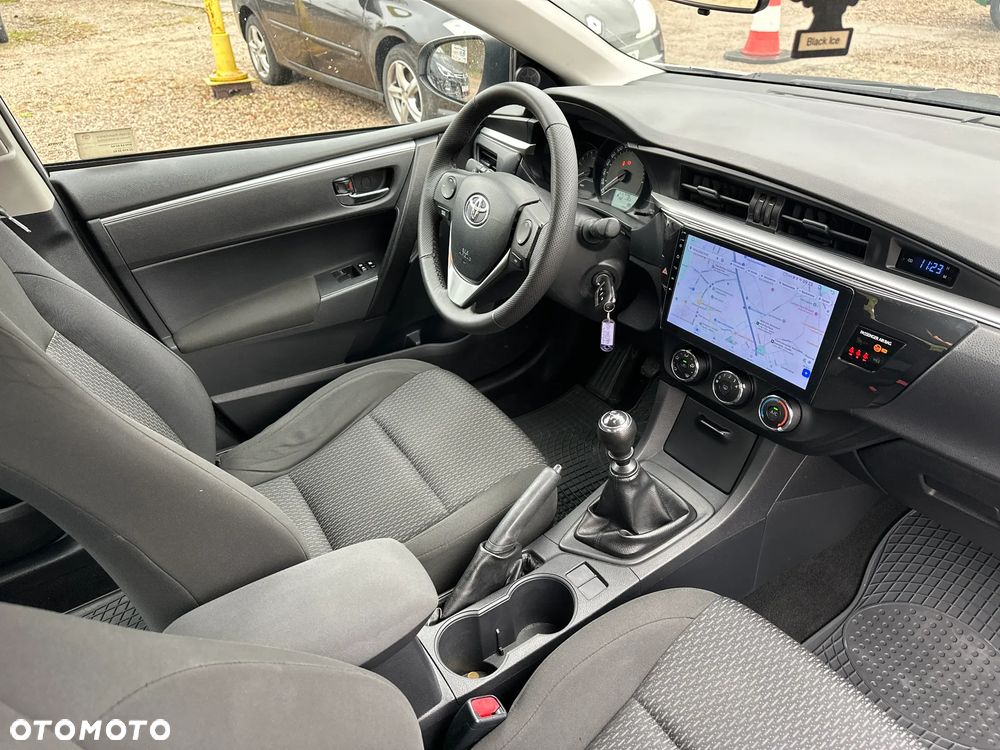 Toyota Corolla - 26