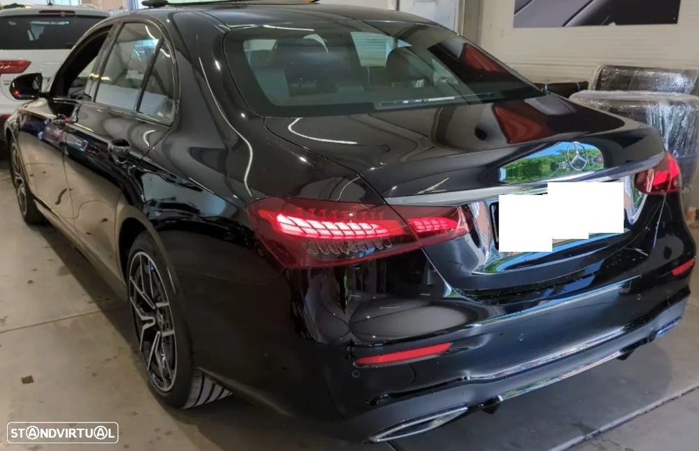 Mercedes-Benz E 300 de AMG Line - 3