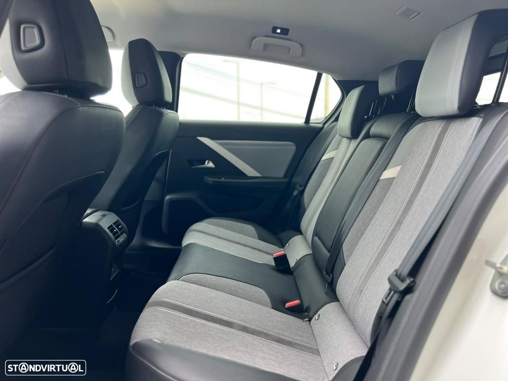 Opel Astra 1.6 T PHEV Elegance - 10