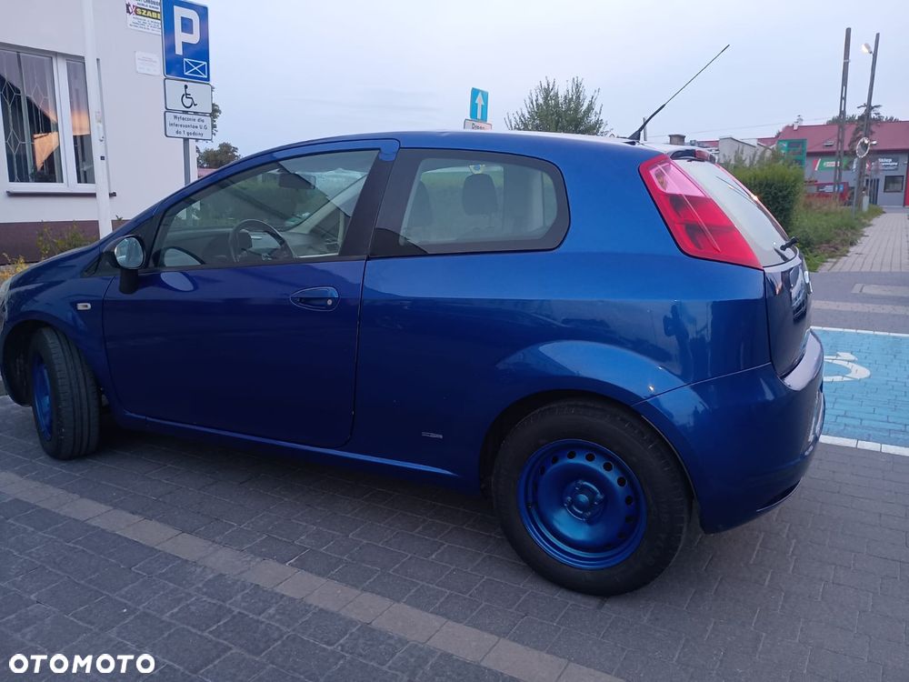 Fiat Grande Punto 1.3 Multijet 16V Dynamic - 32