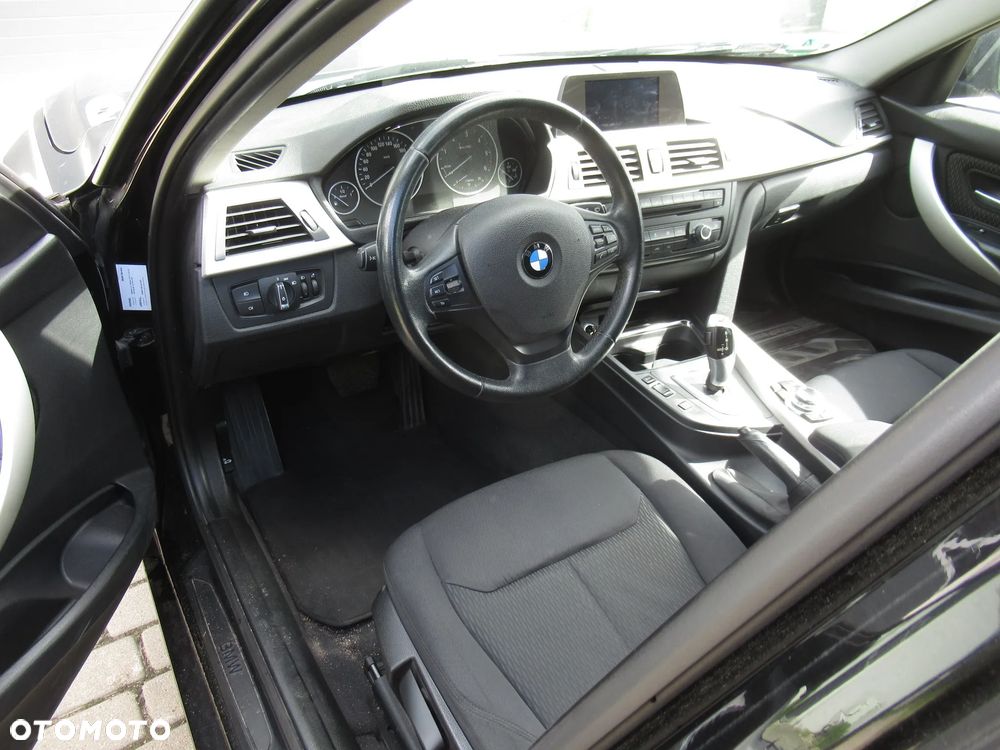 Deska rozdzielcza kokpit konsola BMW F30 F31 F32 F33 F34 F36 F80 F82 Czarna Oryginał - 2