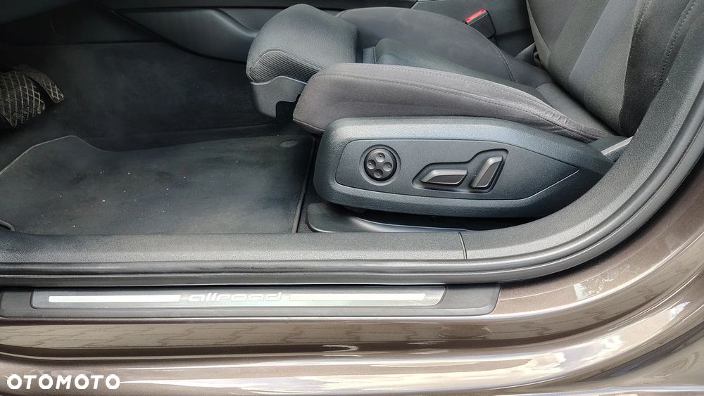 Audi A4 Allroad - 32