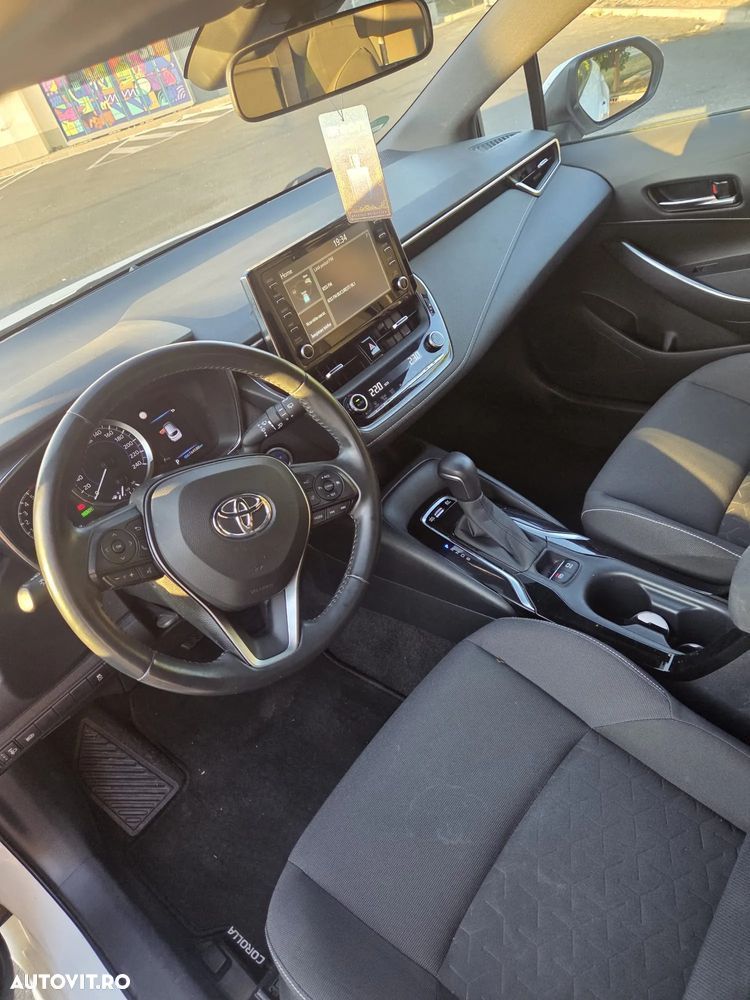 Toyota Corolla 1.8 HSD Dynamic - 10