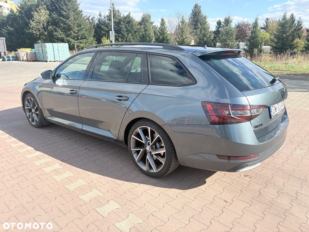 Skoda Superb 2.0 TDI Sportline - 2
