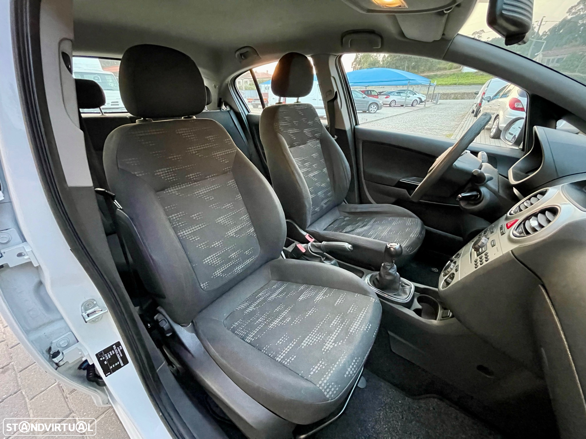Opel Corsa 1.2 Enjoy - 9