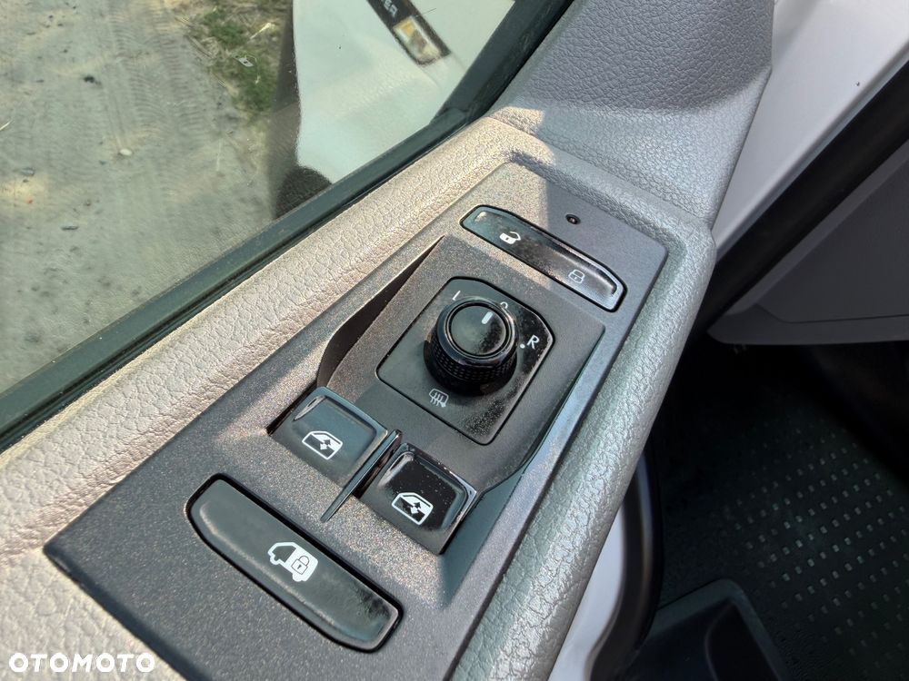 Volkswagen Transporter - 15