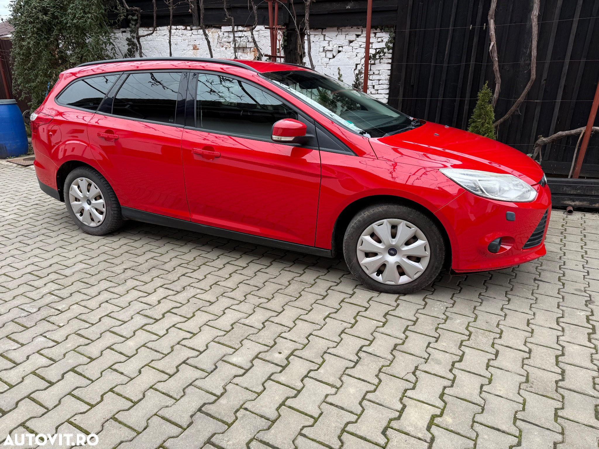 Ford Focus 1.6 TDCI DPF Ambiente - 3
