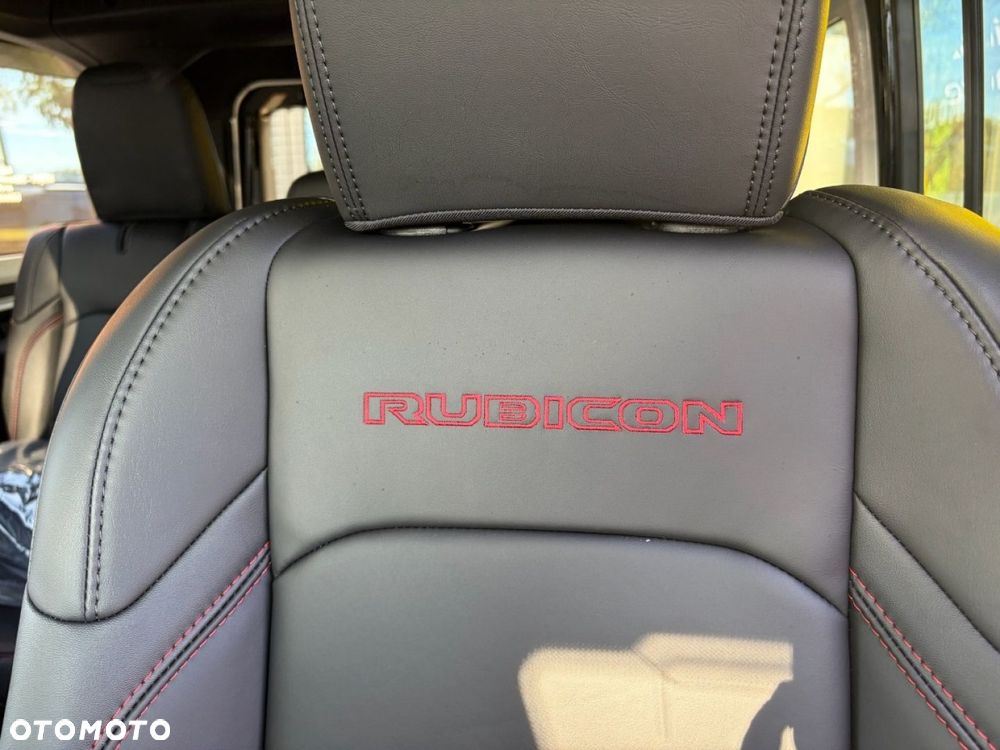 Jeep Wrangler - 23