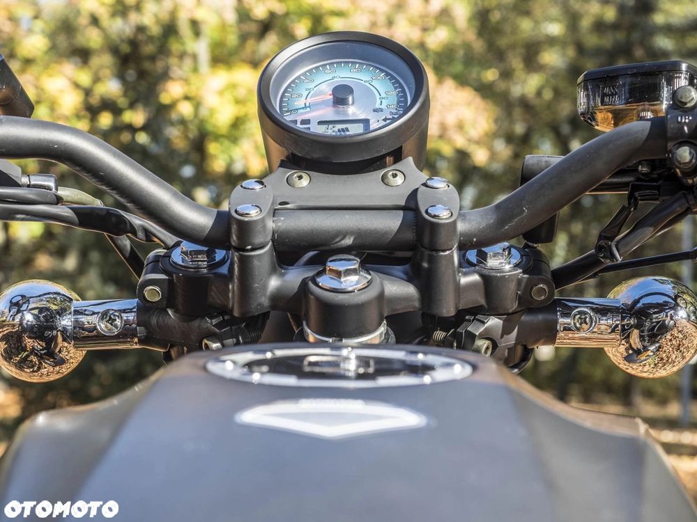 Barton Cafe Racer - 11