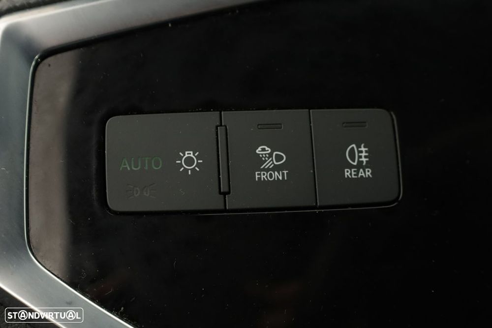Audi Q3 Sportback 45 TFSIe S line S tronic - 19