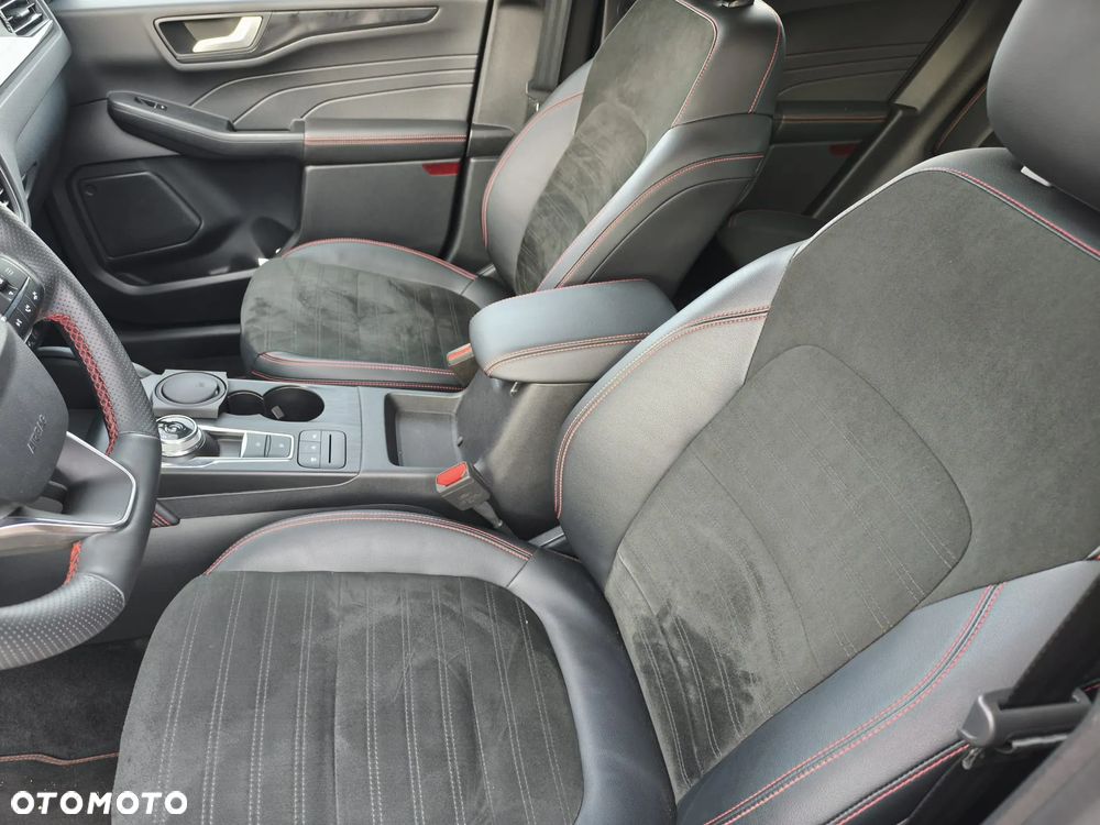 Ford Kuga 2.0 EcoBlue 4x4 ST-LINE X - 12