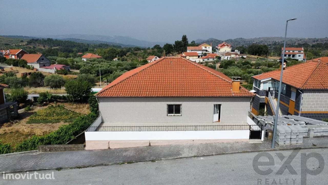 Casa espaçosa de 4 quartos em Samões, Portugal - Grande imagem: 5/15
