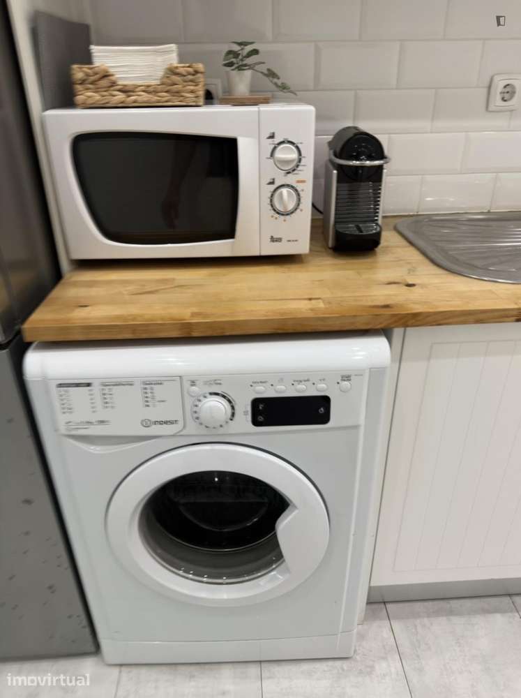 Apartamento com 1 quartos - localizado em Benfica Lisbon - Grande imagem: 4/12