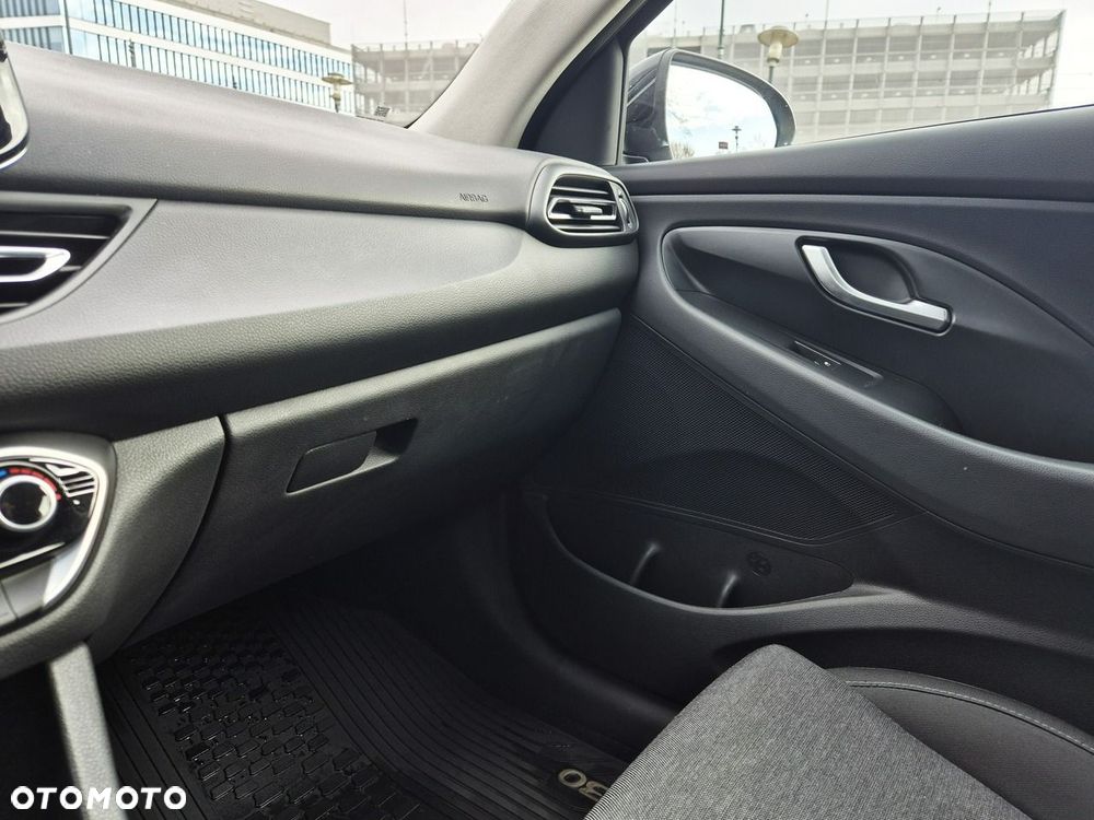 Hyundai i30 1.0 T-GDI Smart - 34