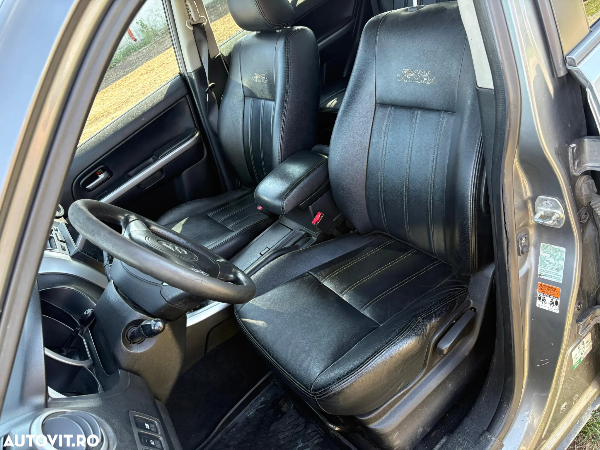 Suzuki Grand Vitara 1.9 DDiS Comfort - 8