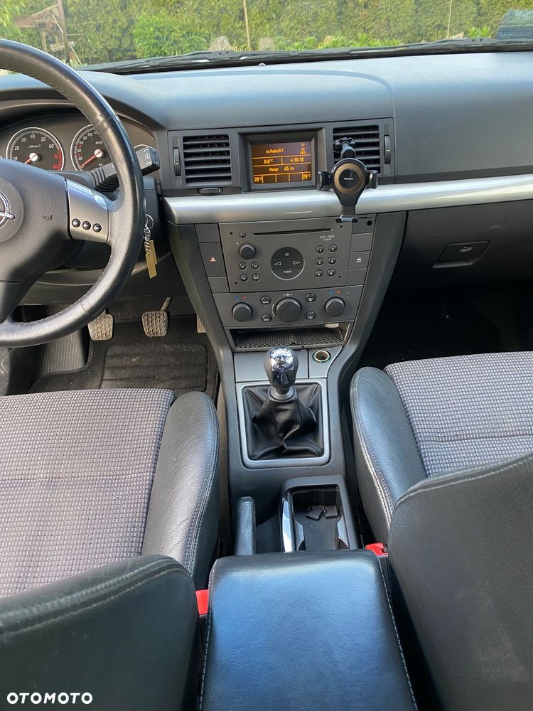 Opel Vectra GTS 2.2 - 10