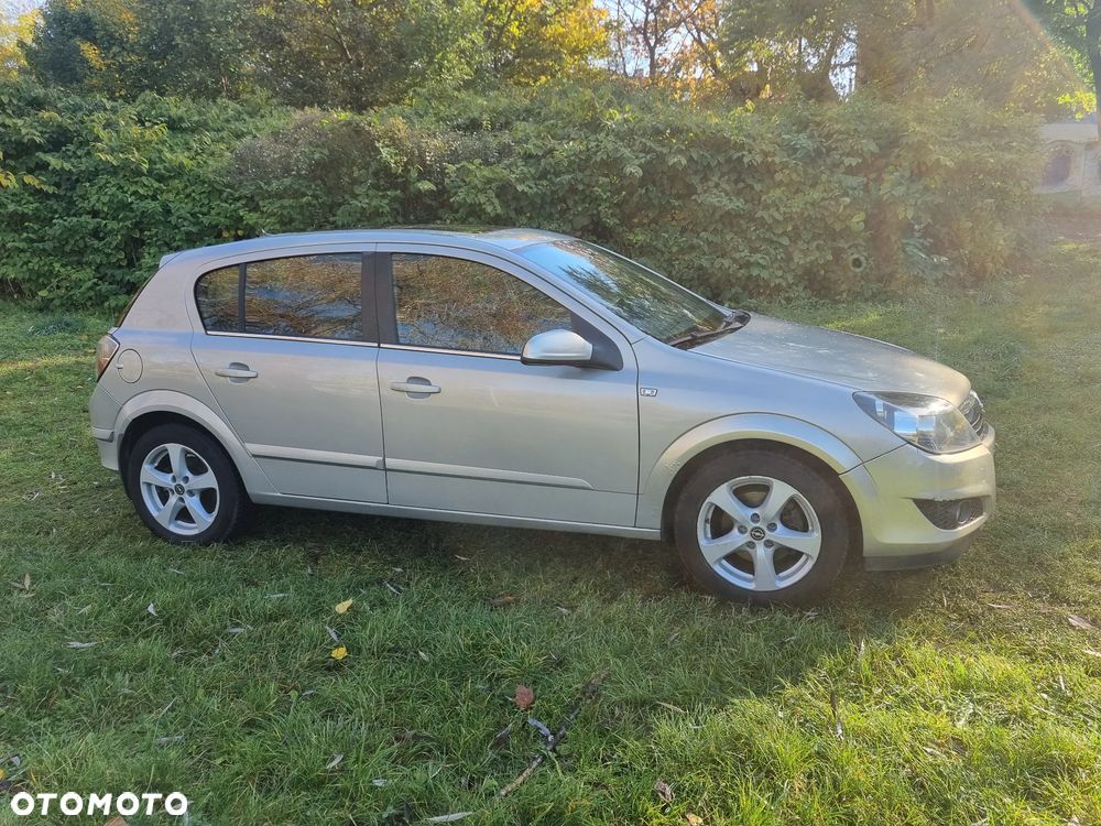 Opel Astra 1.8 Cosmo - 11
