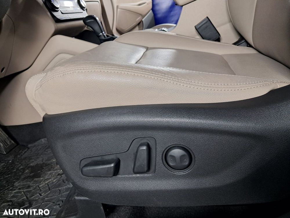 Hyundai Tucson 2.0 CRDI 4WD 6AT Style - 25
