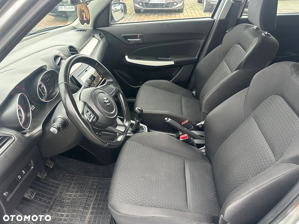 Suzuki Swift 1.2 SHVS Premium Plus - 6