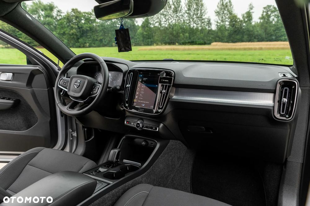 Volvo XC 40 - 30