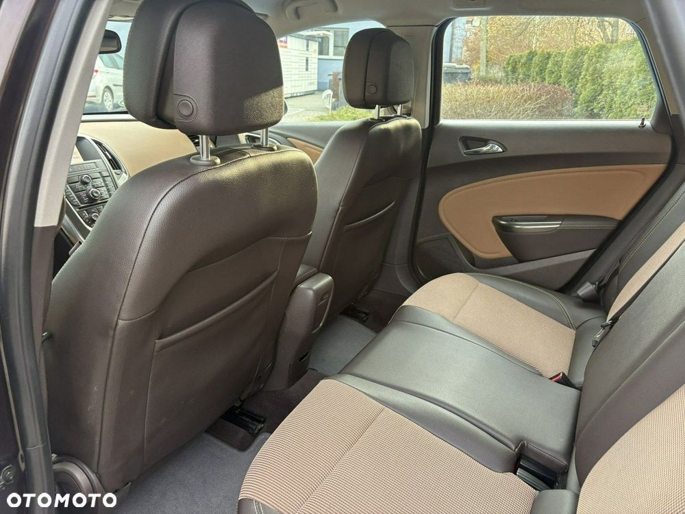 Opel Astra - 11