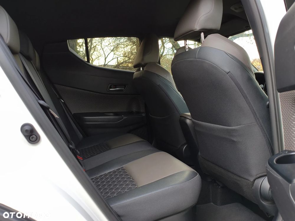 Toyota C-HR Style Selection - 30