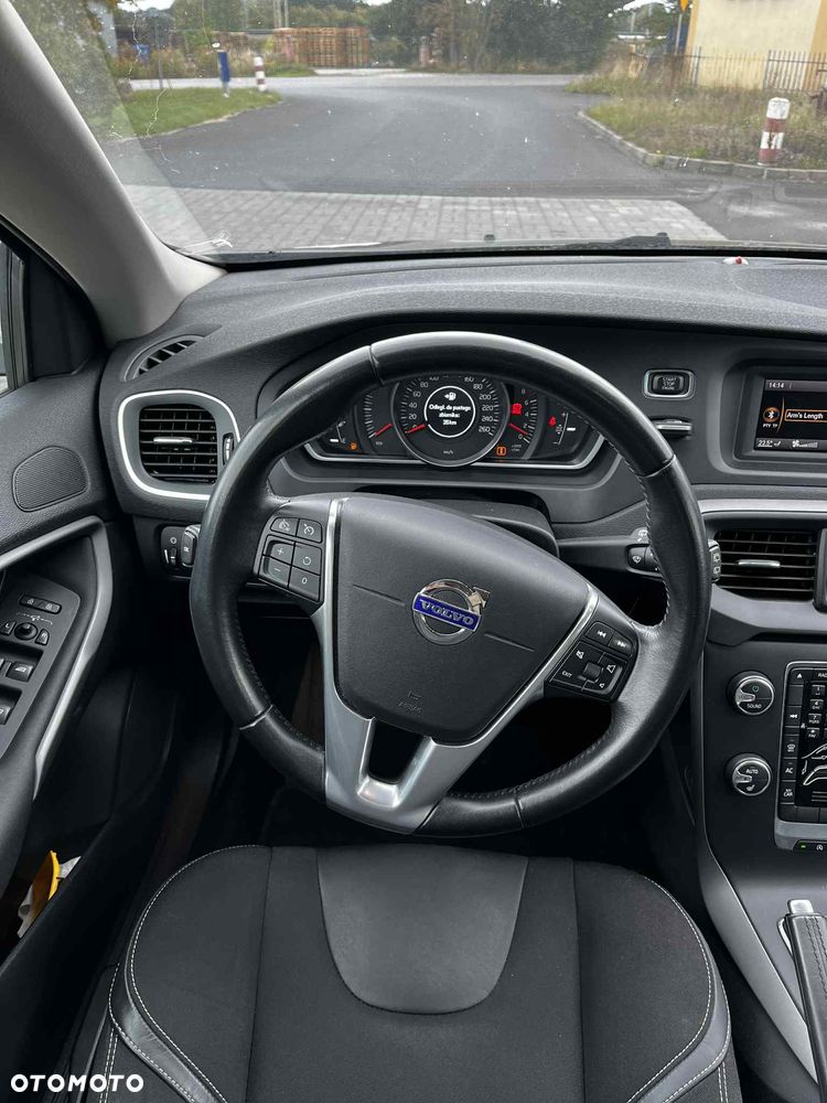Volvo V40 T3 Drive-E Momentum - 14