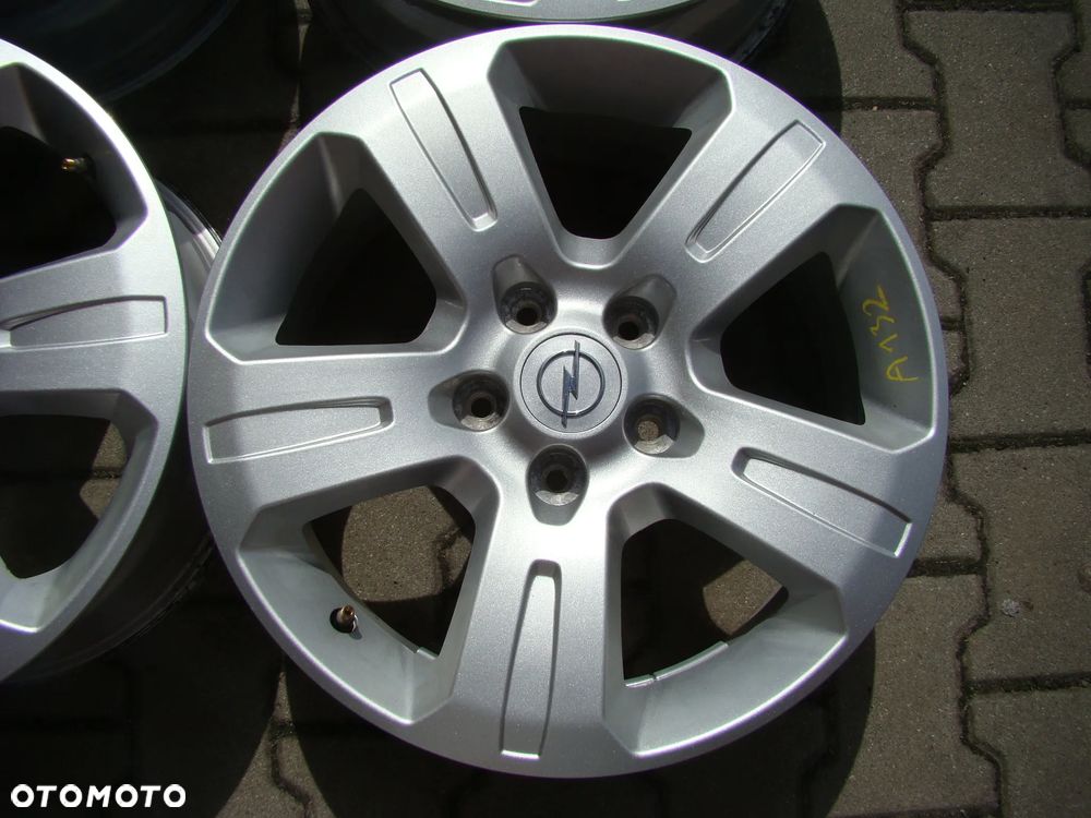 a132 5x115 Opel Astra J Zafira C Insignia B Cascada Antara 7jx17 czujniki - 5