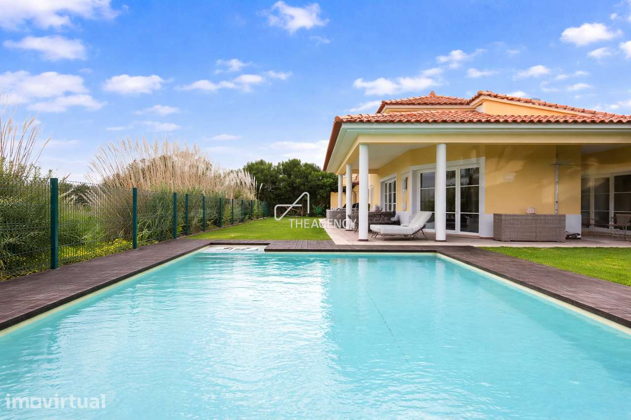 Villa T4 com localização privilegiada no campo de golfe de Penha Longa - Grande imagem: 5/52